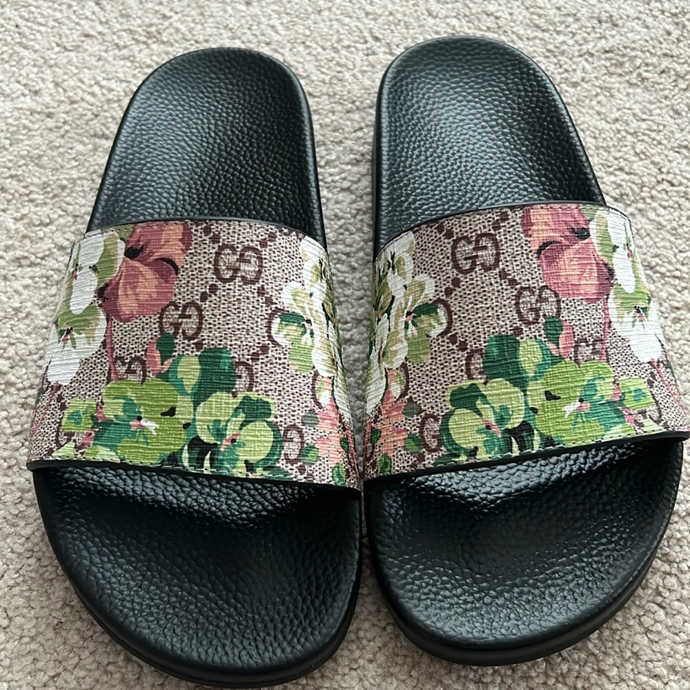 Fashion Bloom Slides